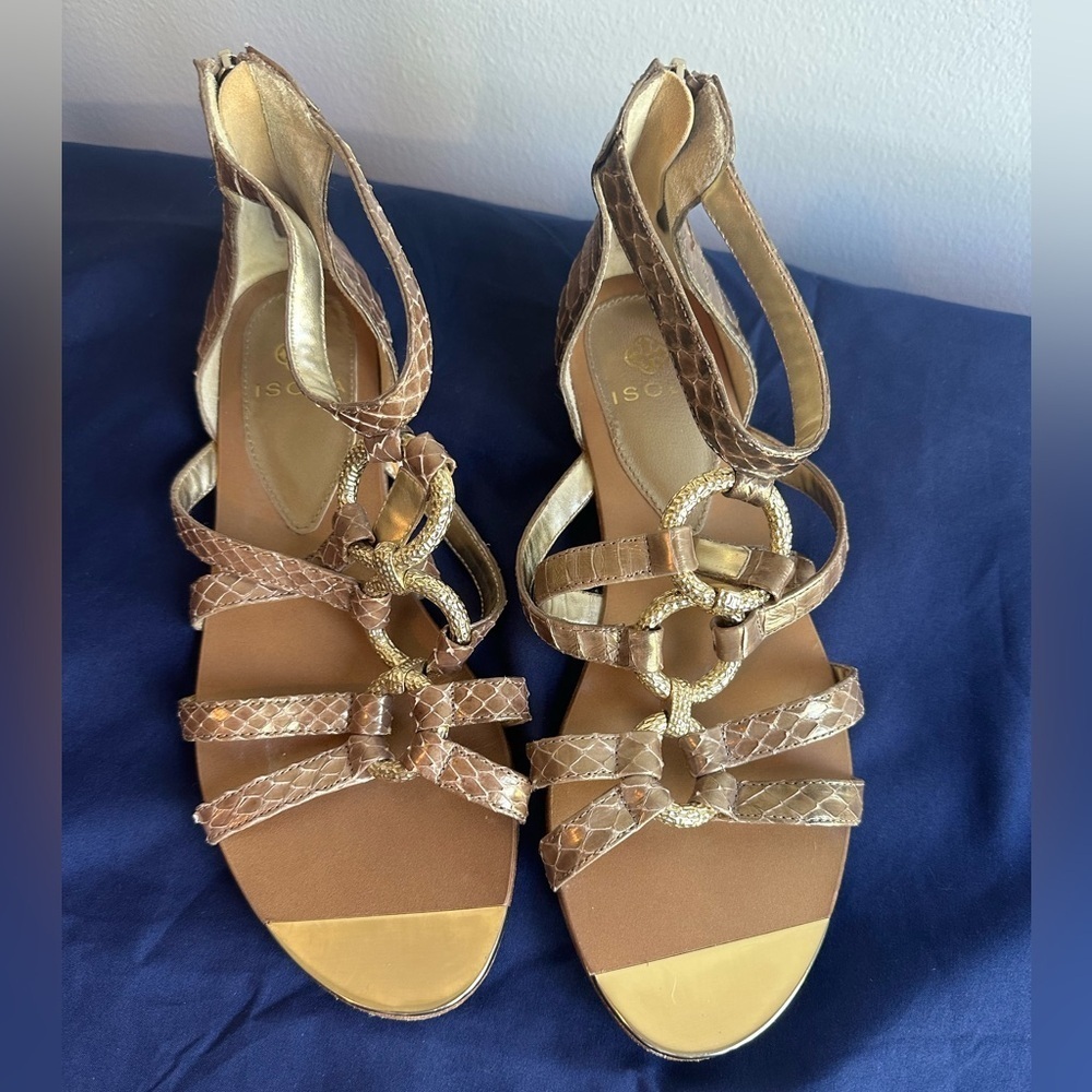 Isola Gold and Tan Leather Sandals Size 8 resort wear vacation summer Gladiator